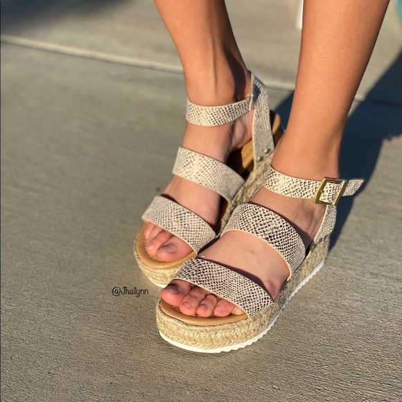 HP BEST IN SHOES Snake print espadrille sandal - Picture 6 of 6